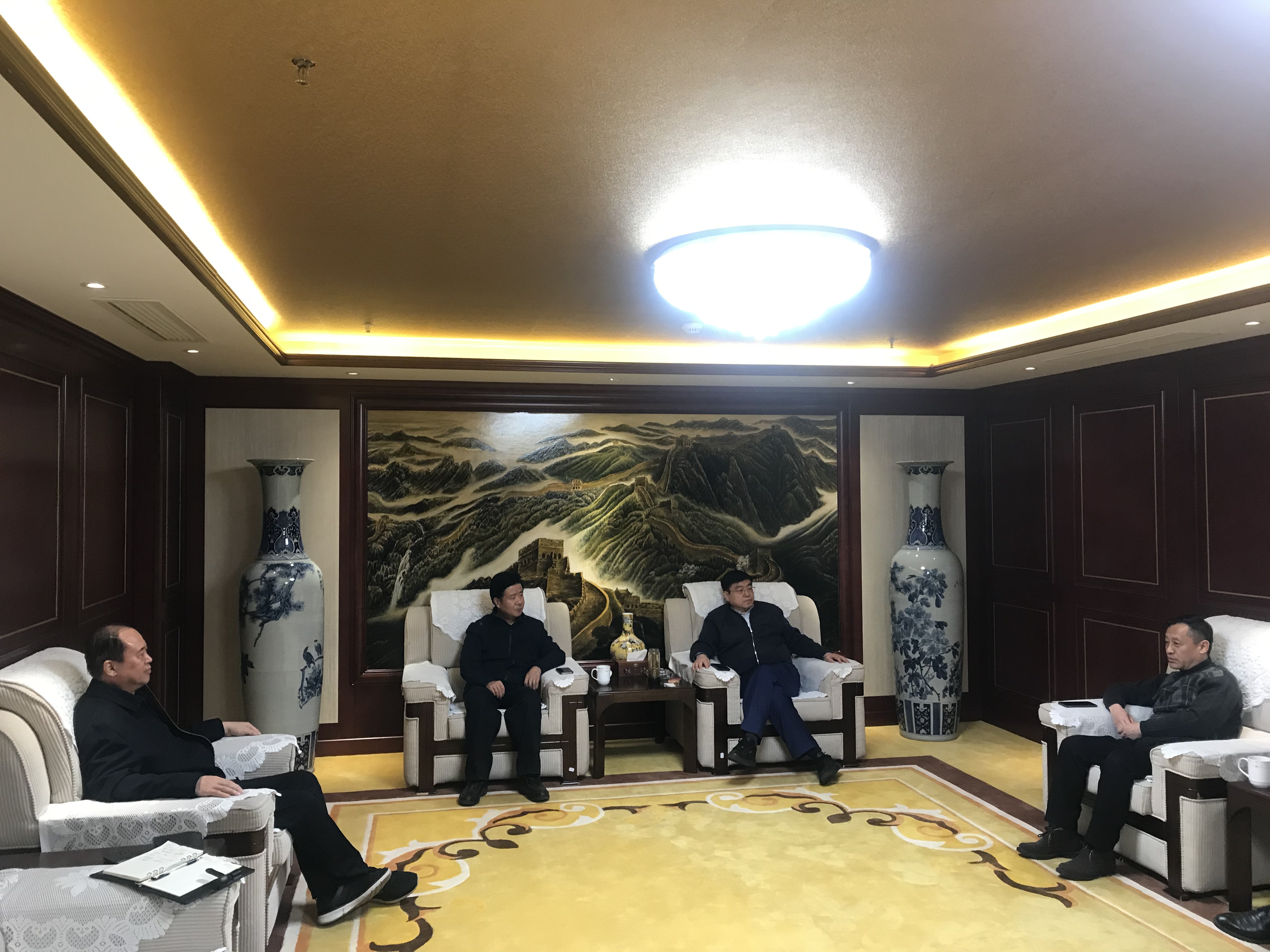 常文光董事長會見到訪的北京中關(guān)村國際環(huán)保產(chǎn)業(yè)促進中心董事長徐云、中華環(huán)保聯(lián)合會綠色產(chǎn)業(yè)研究院副院長蘇吉榮一行